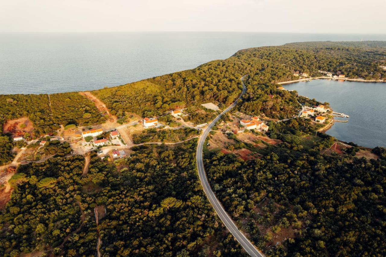 Guest House Sakarun Veli Rat Zewnętrze zdjęcie
