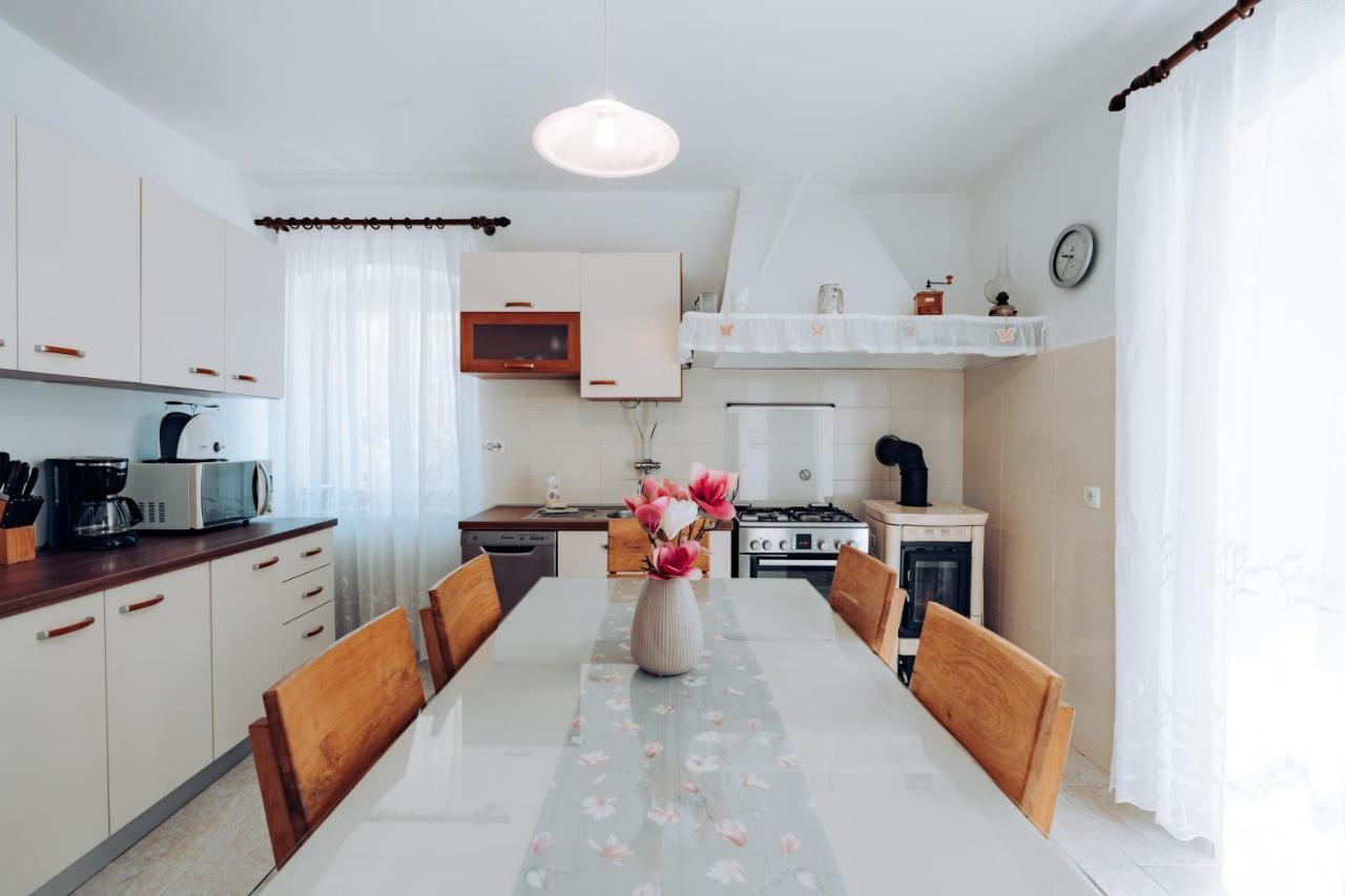 Guest House Sakarun Veli Rat Zewnętrze zdjęcie
