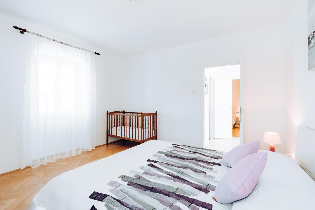 Guest House Sakarun Veli Rat Zewnętrze zdjęcie